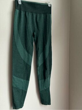 PINK Victoria’s Secret Seamless Green Leggings High Rise Workout Gym Size S